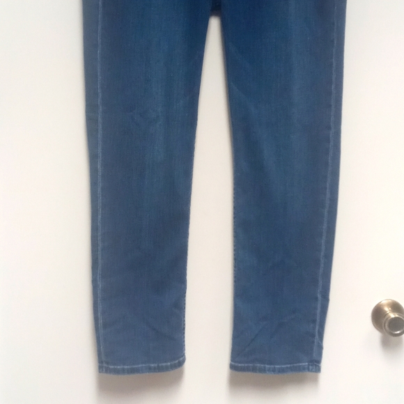 Tommy Bahama Denim Island Crafted Blue Jeans 35 X 30 EUC Bg790 - Picture 2 of 9